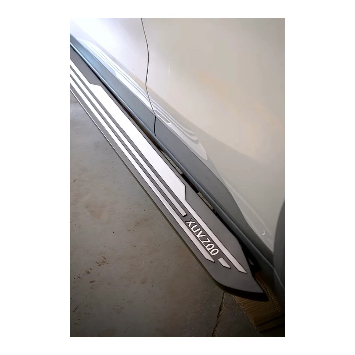 Mahindra XUV700 Side Footstep / Running Board - ABS