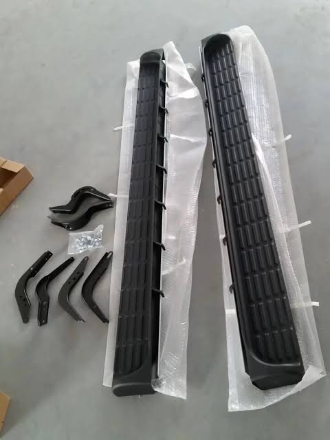 Toyota Fortuner Side Footstep / Running Board